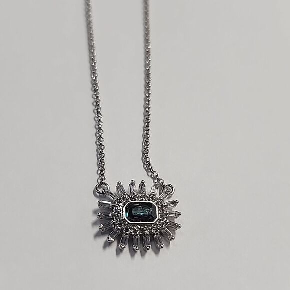 Bomb Party 2023 November Birthday Sunburst Of Sparkle RBP6684 Blue Topaz Rhodium - Picture 2 of 4